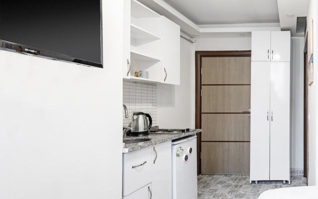 The Red Tent Suite 88