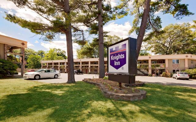 Super 8 by Wyndham Traverse City