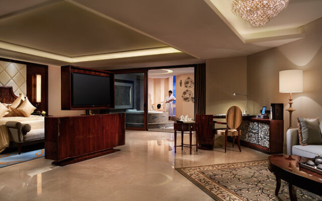 Sheraton Sanya Bay Resort