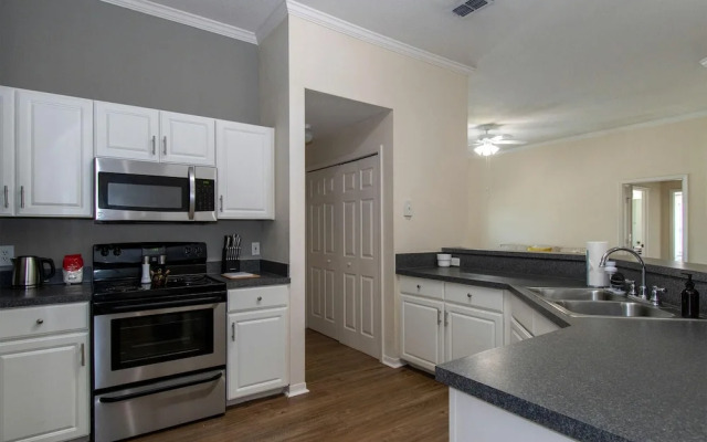 Superb Location & Luxury Amenities
