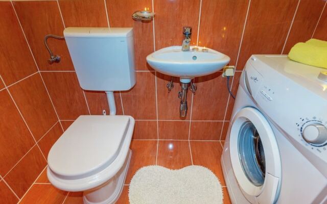 Apartment in Dramalj With Swimming Pool