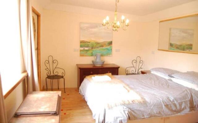Stables, 1 bed Eco earth house, edge of Dartmoor