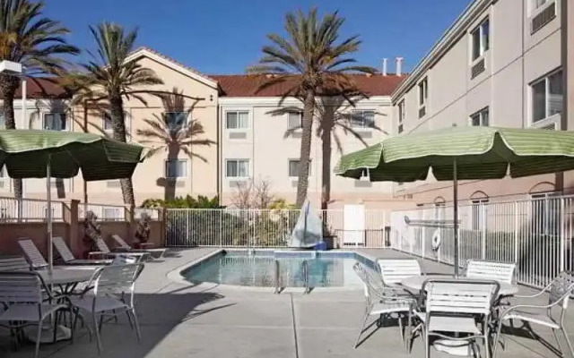 Fairfield Inn & Suites by Marriott San Francisco San Carlos