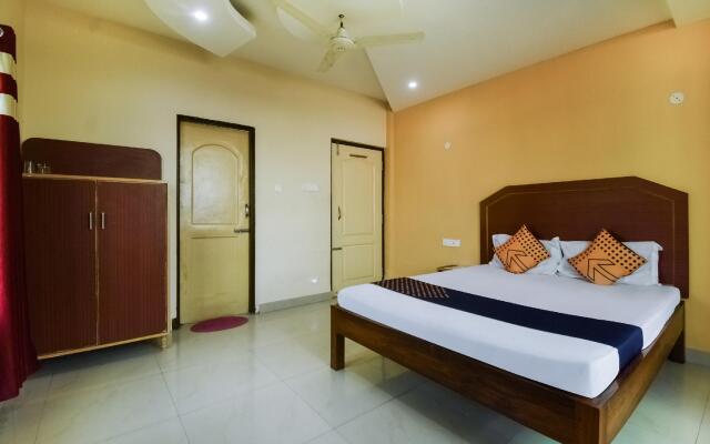 SPOT ON 74793 Hotel Sai Sudha