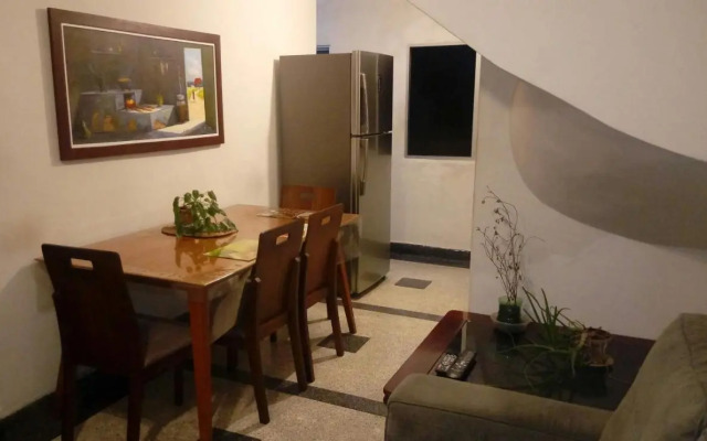 Minha Casa, Seu Hostel