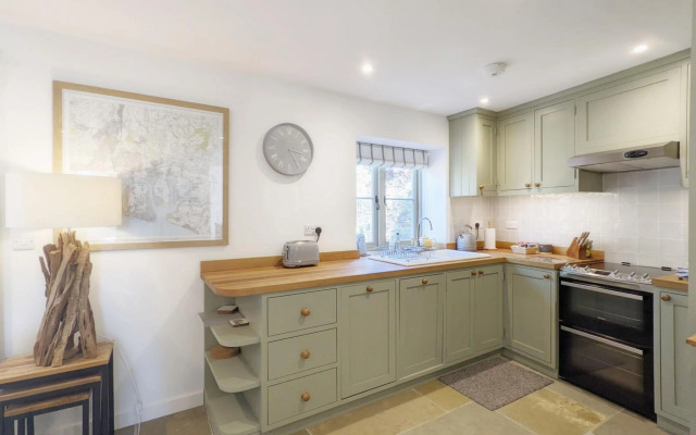 Hearnesbrook Barn , Emsworth