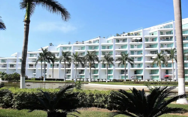 Aria Ocean 188 Flamingos