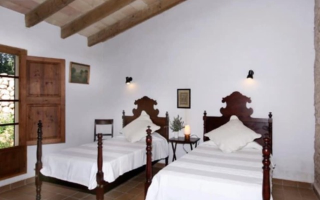 106644 - Villa in Sa Pobla