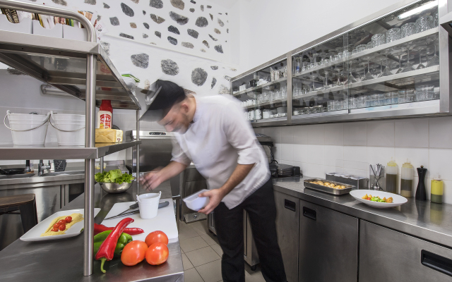 Athina Luxury Suites