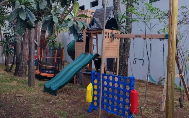 Serenzzo Hotel & Cuisine