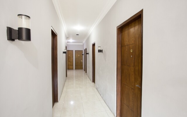 RedDoorz near Rungkut Industry