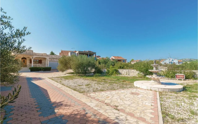 Two-Bedroom Holiday home Jezera with a Fireplace 05