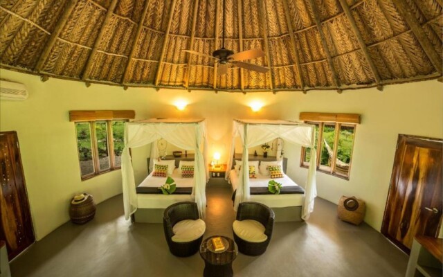 One Santuario Natural