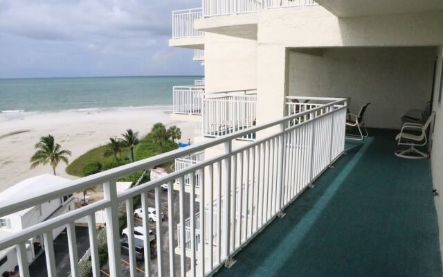 Jamaica Royale - 705 - 2 Br Condo