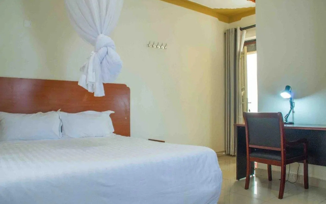 7 Eleven Hotel