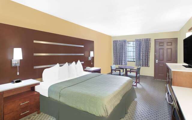 Days Inn by Wyndham Fayetteville