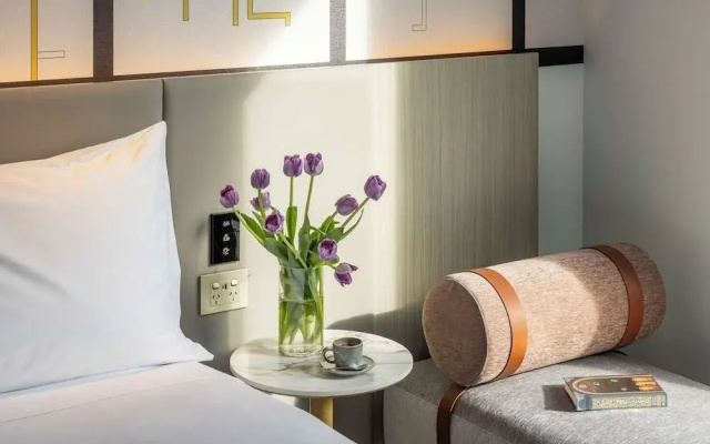 Hotel Indigo Melbourne Little Collins by IHG