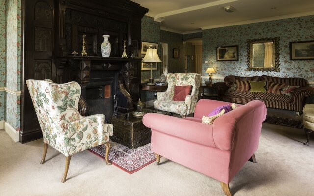 Dinham Hall & Elliotts Bistro