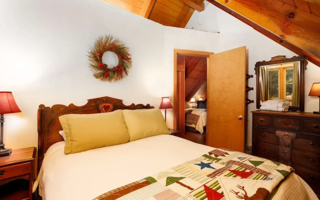 Arrowhead Pine Rose Cabins