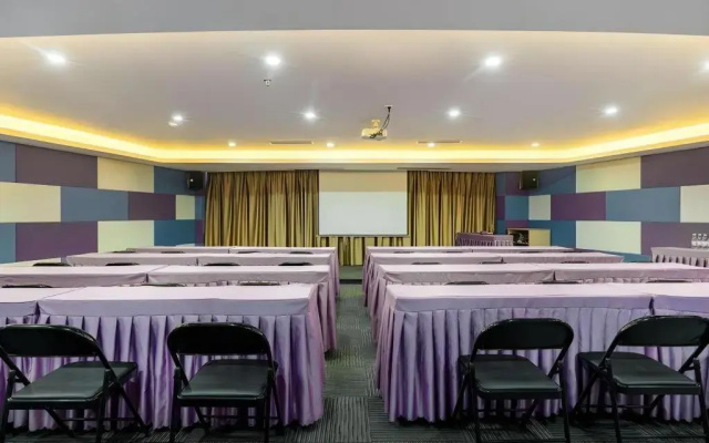 Lavande Hotels Guangzhou Fangcun Huadiwan Metro Station