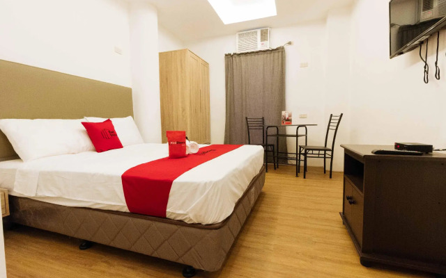RedDoorz Plus near Commonwealth Regalado