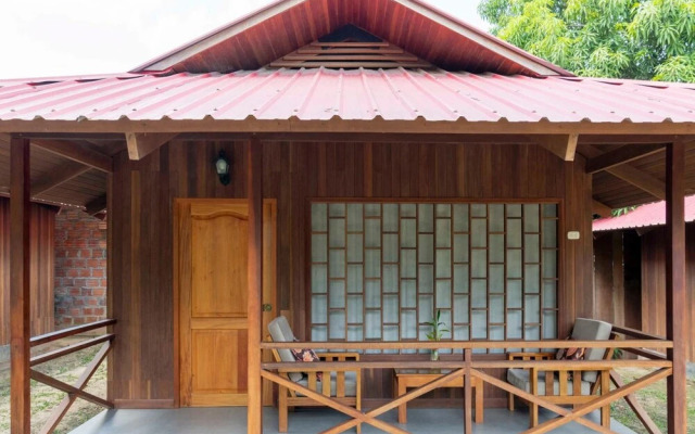 Wakaya Ecolodge