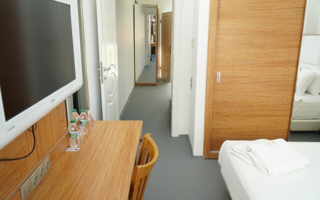 Rooms Bohemian Hotel