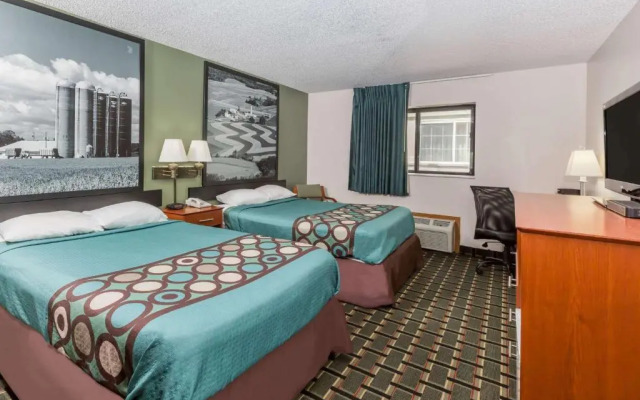 Super 8 Osceola Ia