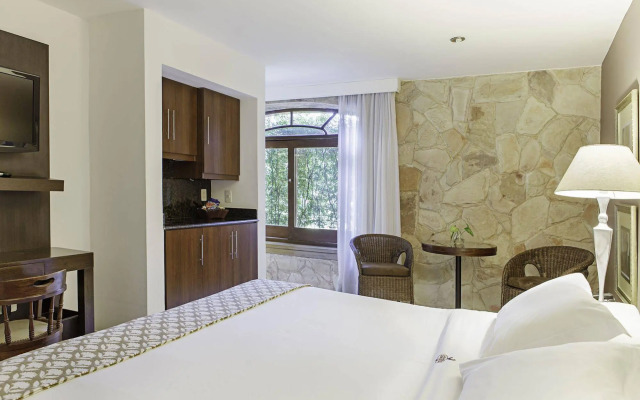 Las Lomas Casa Hotel