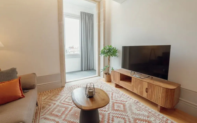 Heart OF Porto Apartment F Duplex by Vacationy