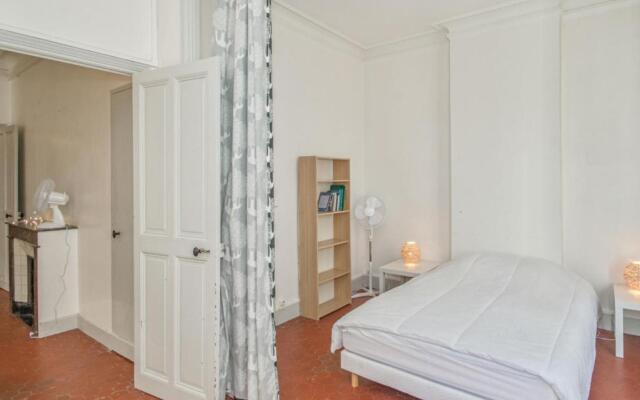 Bright 2-bedroom in the heart of Avignon - Welkeys