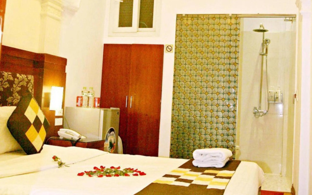 La Dora Hanoi Hotel & Travel
