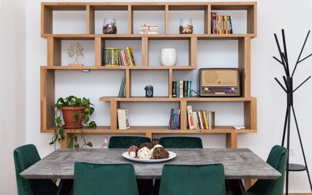 Beautiful new apartment in Petralona