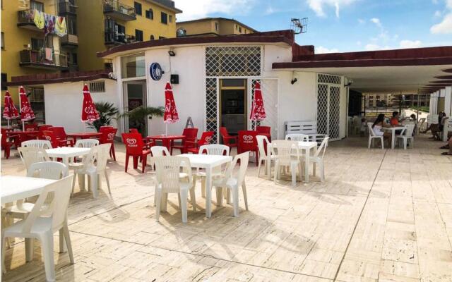 Athena Sea front Apartment, Parking & Pool