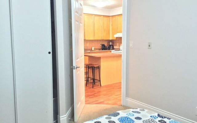 Pelicanstay at Square One Mall