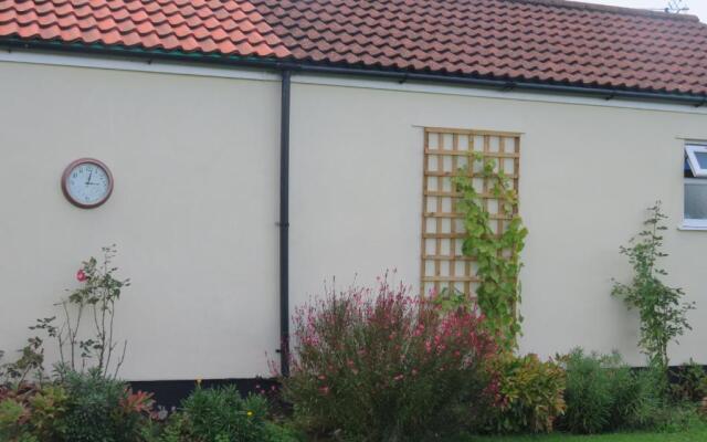 Apple Tree Corner Apartment