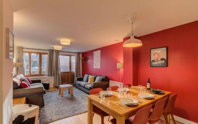 BIOLAY 2 - Alpes Travel - Central Chamonix - Sleeps 6