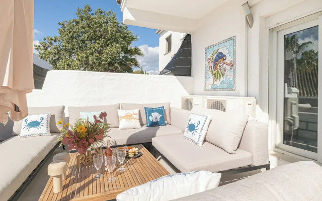 Puerto Banus Near La Sala By The Sea