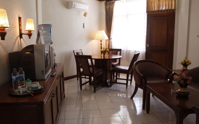 Surya Pesona Beach Hotel