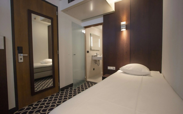 Golden Tulip West Ende