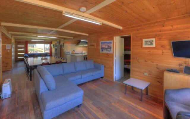 Anglers Reach Lakeside Village