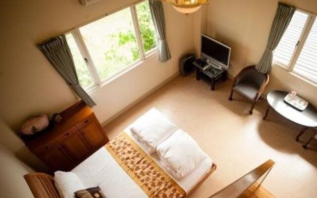 Health Life Village B&B