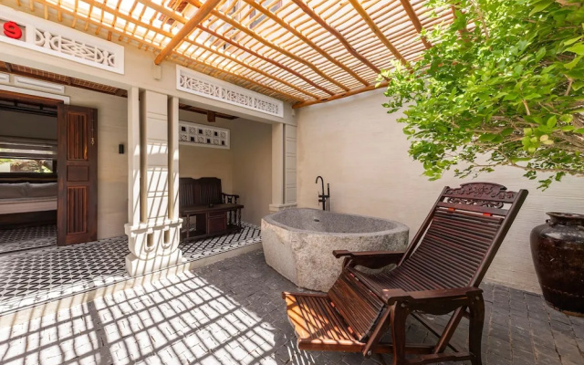 Sun Village Beach Resort — 4-star hotel in Dong Hoa