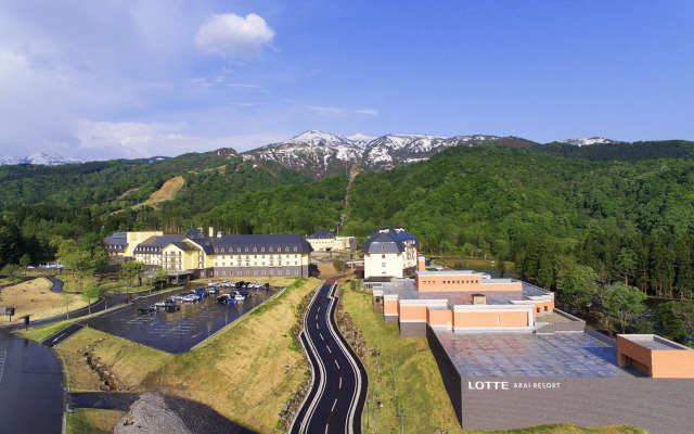 Lotte Arai Resort