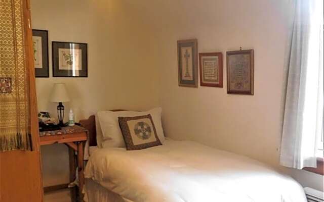 Oaklands Bed and Breakfast