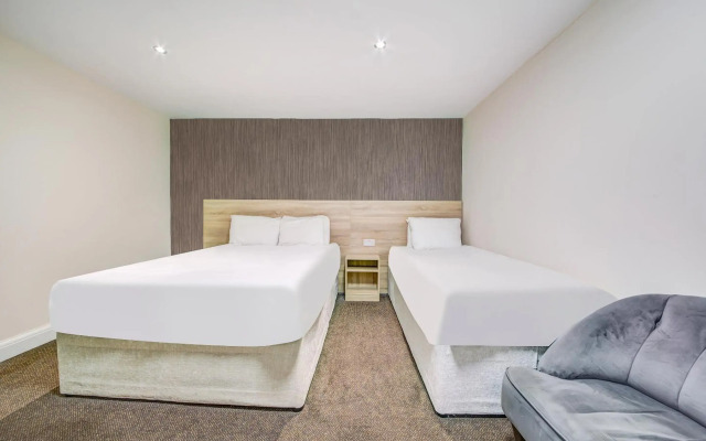 OYO London 24 Sussex
