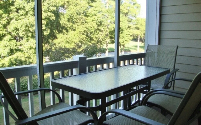 Arbor Trace Condo #723