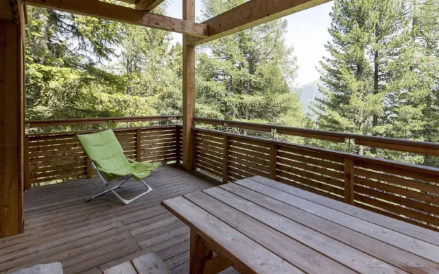 Lavish Chalet With Finnish Sauna