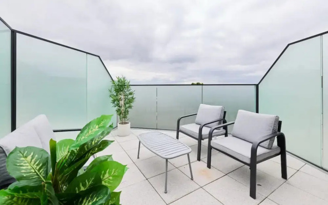 The Woodford Paradise - Homely 2bdr House With Terrace