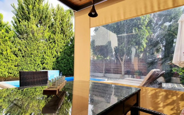 Shanti Paphos Holiday House